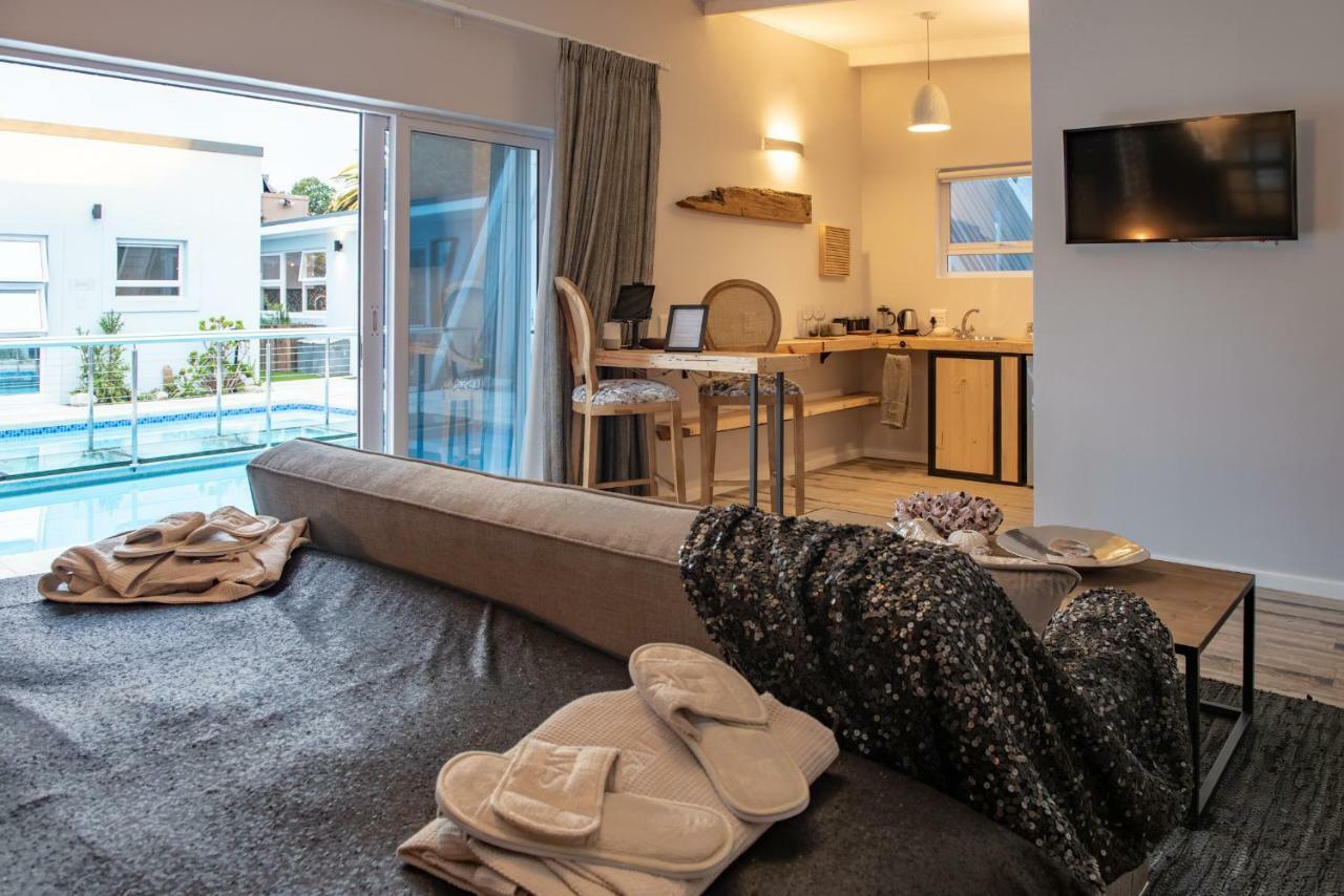 Salt Boutique Guesthouse By Curiocity (Adults Only) Bloubergstrand Exterior photo