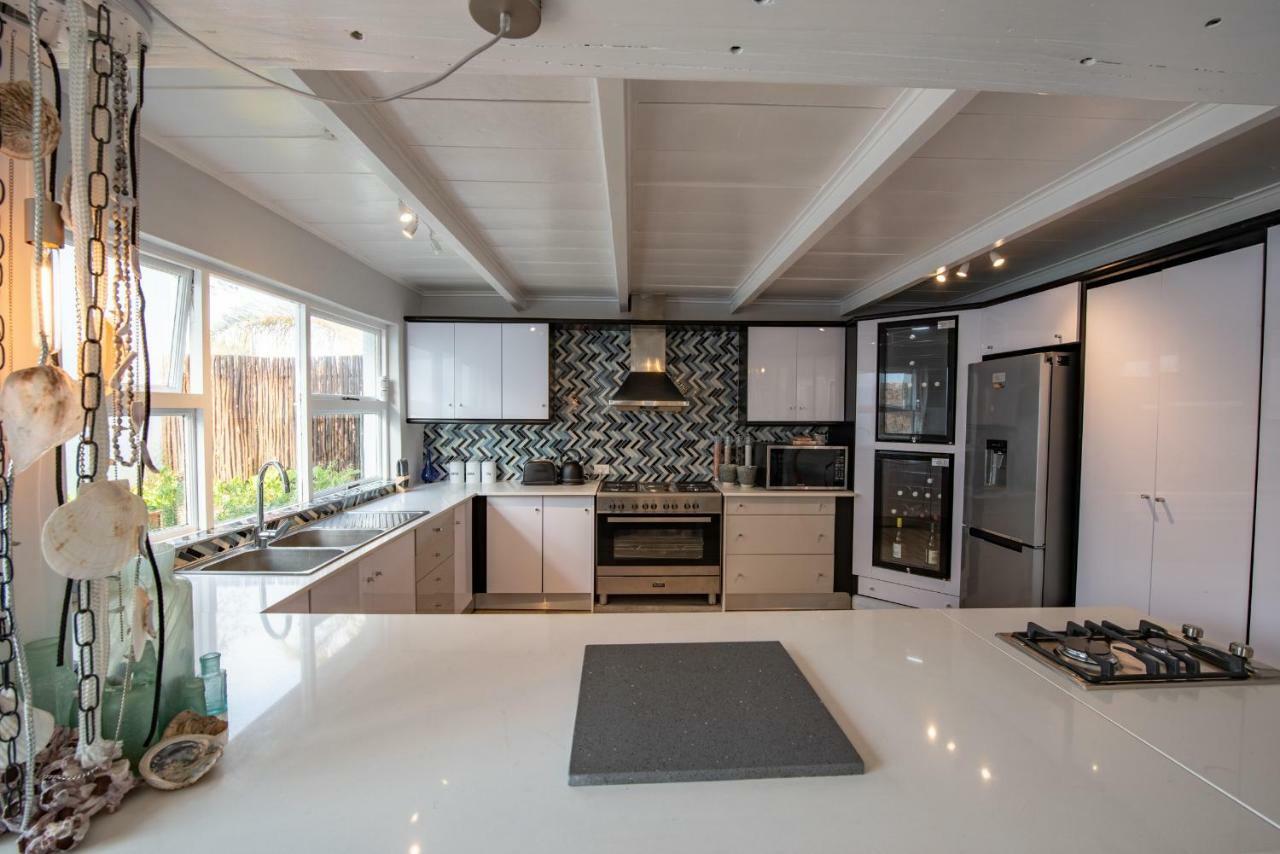 Salt Boutique Guesthouse By Curiocity (Adults Only) Bloubergstrand Exterior photo