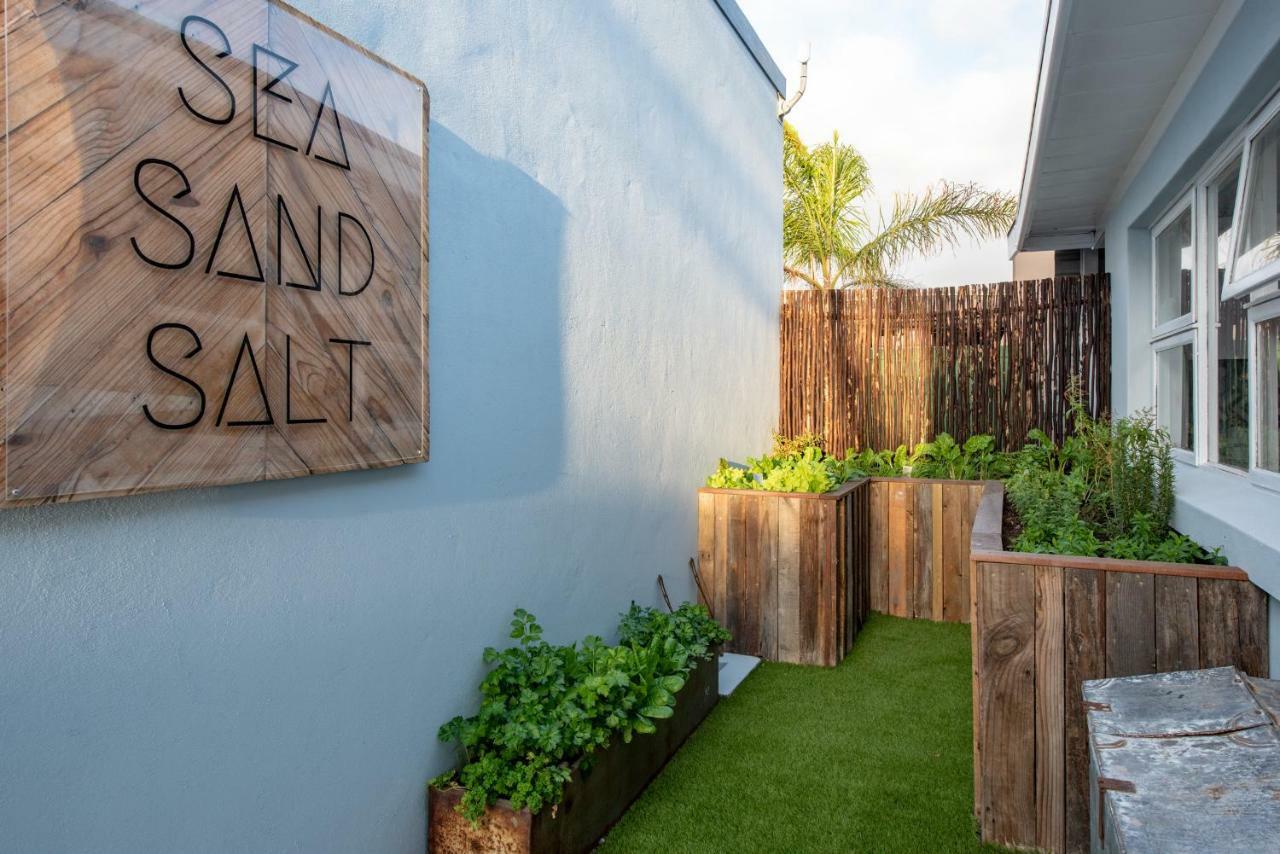 Salt Boutique Guesthouse By Curiocity (Adults Only) Bloubergstrand Exterior photo