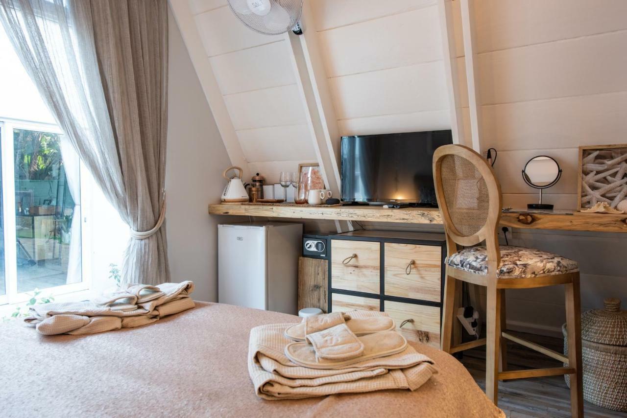 Salt Boutique Guesthouse By Curiocity (Adults Only) Bloubergstrand Exterior photo