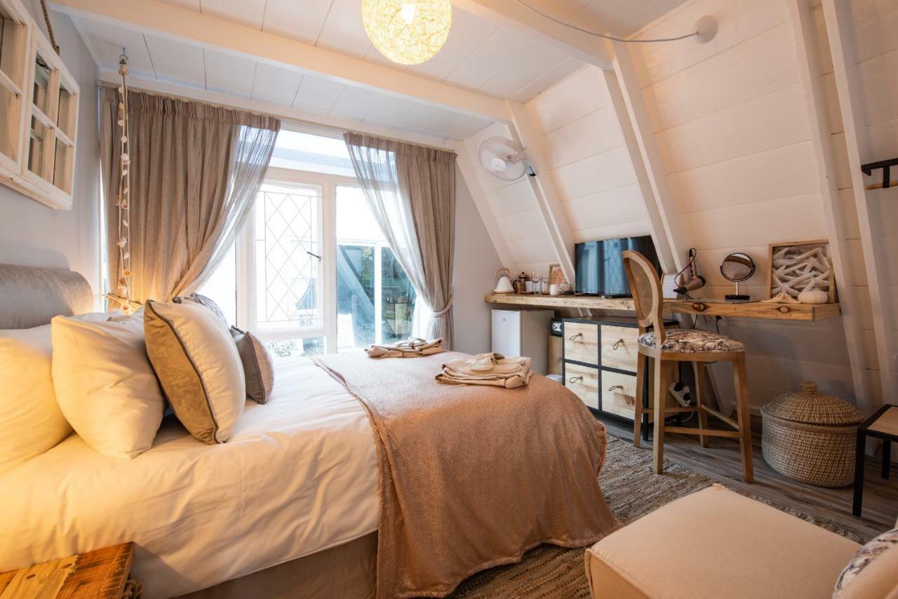 Salt Boutique Guesthouse By Curiocity (Adults Only) Bloubergstrand Exterior photo