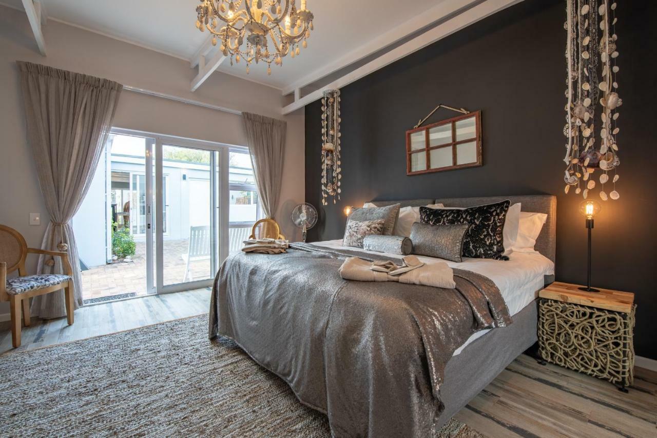 Salt Boutique Guesthouse By Curiocity (Adults Only) Bloubergstrand Exterior photo